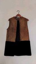 Gilet laine Dorée et fausse fourrure noire taille Unique   NINEMINUTES