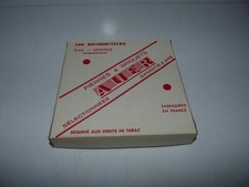 1 ancienne boite de 100 distributeurs pierres à briquet auer très belle état