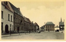BELGIQUE #22070 CHIEVRES GRAND PLACE ET GENDARMERIE