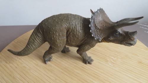 Figurine dinosaure triceratops - figurine,