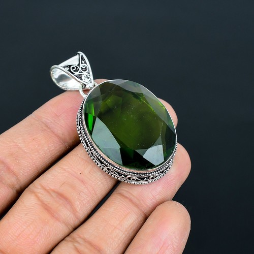 Pendentif ancien péridot