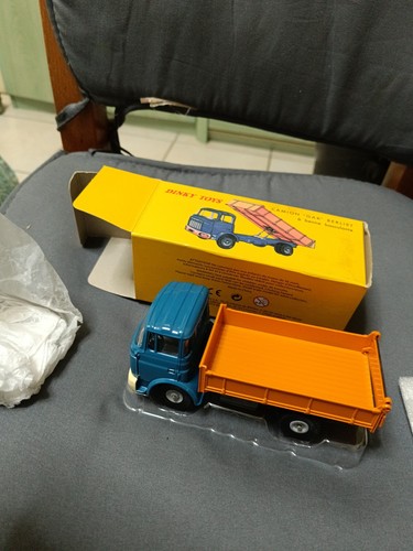 Dinky toys atlas - dinky,
