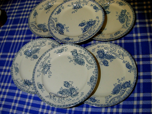 Assiette plate ancien décor - 6,
