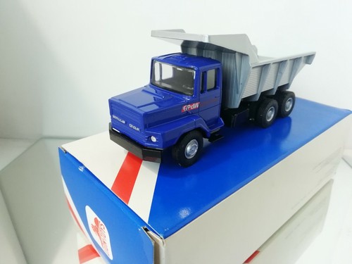 Camion benne basculante de - à,