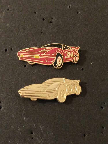 Pin lapel - 2, pin's