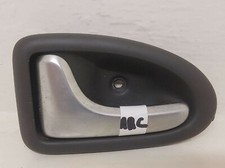 Poignée intérieur arrière conducteur ouverture porte Renault scenic1 ph2 2002