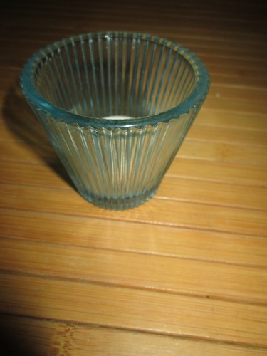 Bougeoir bleu clair strié,en