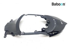 Queue carénage milieu Suzuki