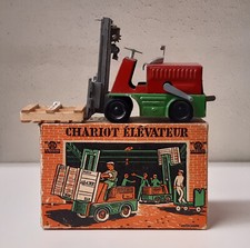 Chariot-élévateur mécanique en tôle LA HOTTE ST-NICOLAS + boîte d'origine (1950)