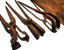 OUTILS ANCIENS LOT 3 ANCIENNES PINCES DE FORGERON Dont une très grande 72 cm