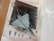 AVION DE COMBAT A REACTION