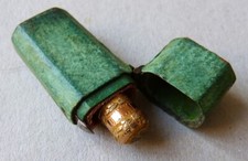 Petit flacon parfum en OR dans