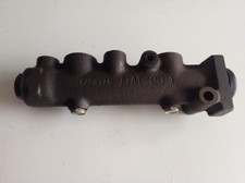 Maître-cylindre de frein pour Fiat X1/9 4338776 OEM