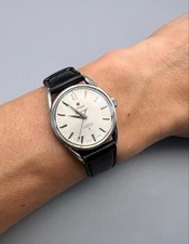 Montre à remontage manuel