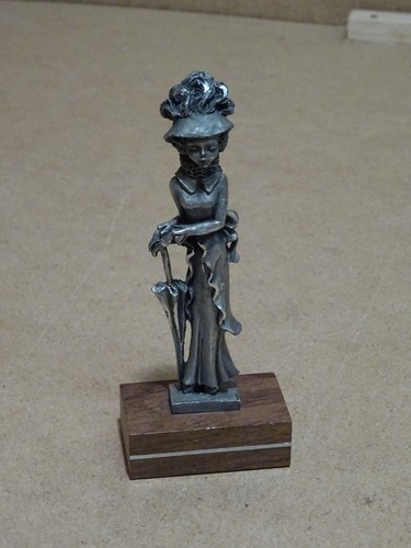Petite statuette bachet - bachet, "les