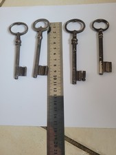 Lot 4 Anciennes Cles