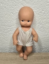 Ancienne poupée plastique