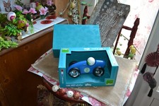 VOITURE NEUVE VILAC en bois