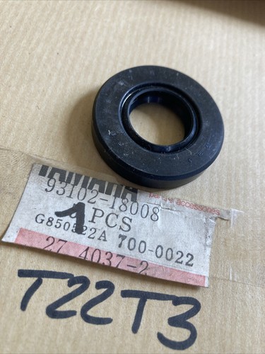 Yamaha 93102 18008 - joint, axe