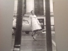 GENEVIÈVE GRAD   - Photo de presse originale 18x24cm