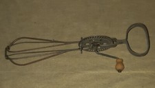 Ancien Batteur Fouet Manuel -