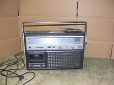 ANCIEN VINTAGE POSTE GRUNDIG RR400 en l'etat a reparer