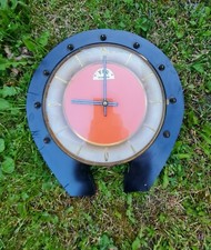 ANCIENNE PENDULE VINTAGE FORMICA FORME FER A CHEVAL FFR MORBIER