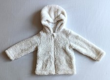 Manteau blanc fausse fourrure a capuche. Orchestra. Taille 23 mois. 86 cm