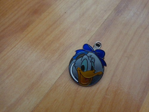 Disney 2004 spectacle pins - 2004,