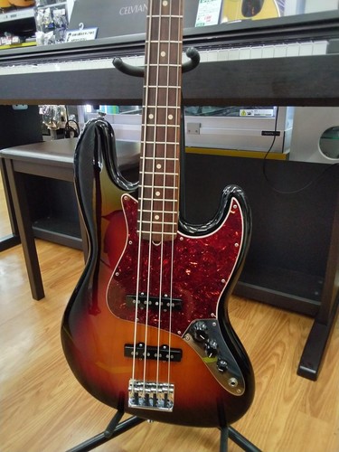 Fender standard j - am, rw