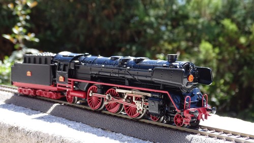 Trix locomotive - ,