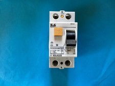 1 x Interrupteur différentiel