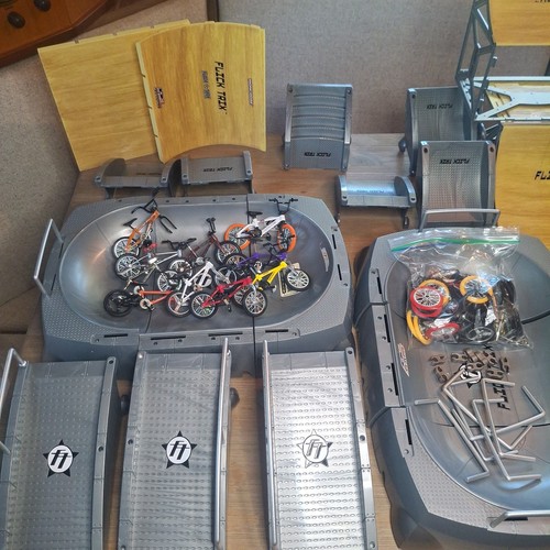 Huge vintage tech deck - huge,