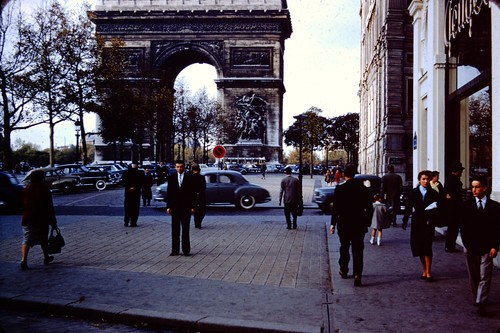 1950s arc triomphe people - triomphe,