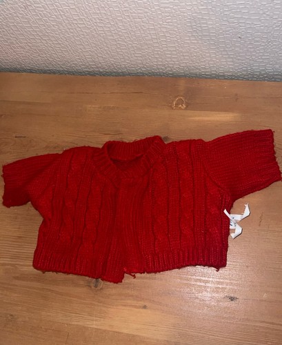 Vêtement gilet rouge corolle - vêtement,,
