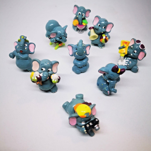 Lot figurines kinder - lot,