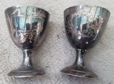 2 Anciens Coquetiers EN METAL