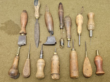 Lot outils anciens Bourrelier Relieur Cordonnier old tools Saddler Shoemaker