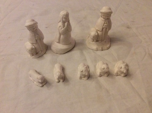 Lot petits santons blancs - de,