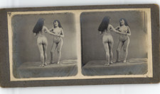 Jeunes femmes nues, ca.1900, Stéréo   tirage d'époque  10,5x18  Circa