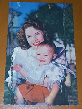 CPA -Femme et son bébé sur une balançoire - éditions SUPERLUXE