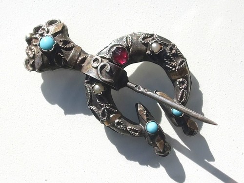 Belle broche fibule ancienne - /,