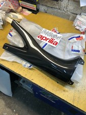 1 carénage dessous selle gauche aprilia ap8248797 rs 50 1999 2005