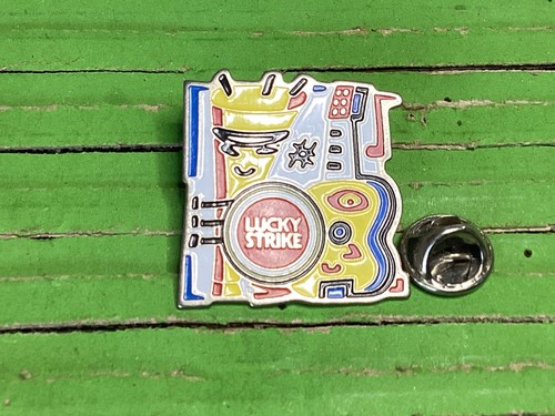 Pins lucky strike - strike., marque