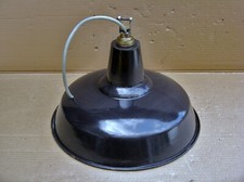 Ancien abat jour plafonnier en tole émaillé vintage lustre déco usine atelier