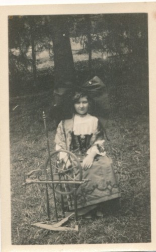Snapshot 1926 jeune - , fille
