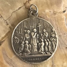Médaille argent poinçon Abeille 1ère Communion 1871 Monnaie Religion XIXe
