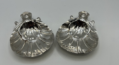 PAIRE DE COUPES COQUILLE EN