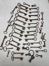 lot de 42 clés anciennes