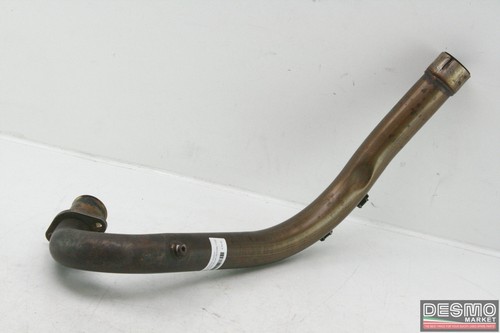 Horizontal exhaust manifold